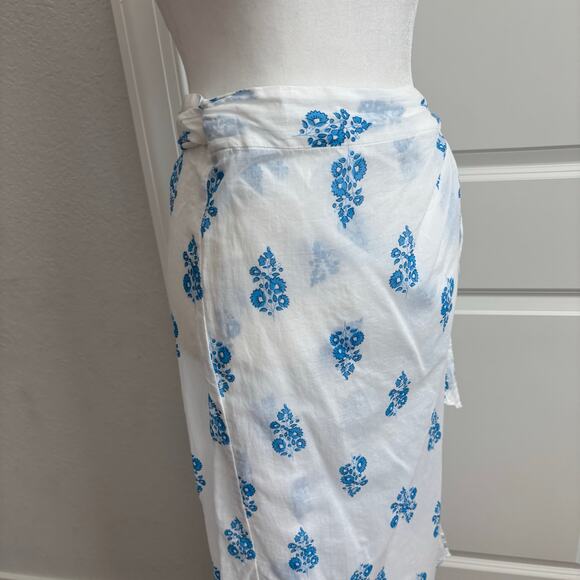 J Crew Women’s White Blue Printed Midlength Sarong Cover-up Sz L Beachy - Picture 3 of 8